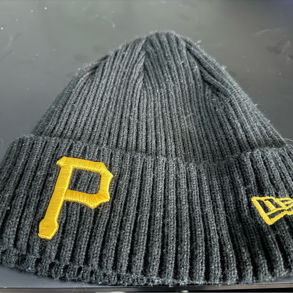 Pittsburgh Pirates New Era insulated winter hat. Officially licensed merchandise